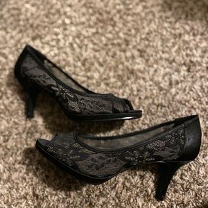 Kelly & Katie Black Heels Size 9